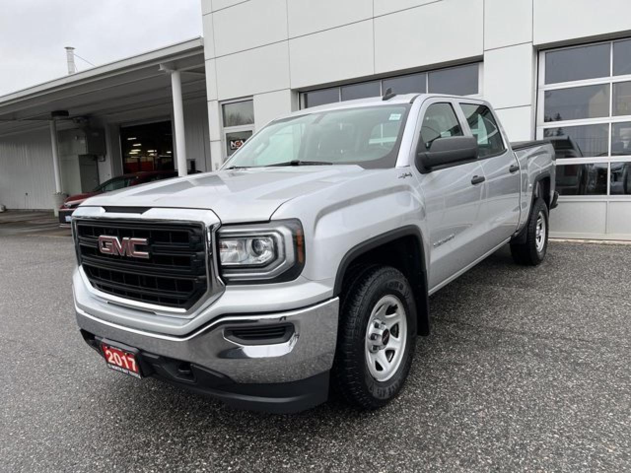 Used 2017 GMC Sierra 1500 4WD Crew Cab 143.5 for sale in North Bay, ON