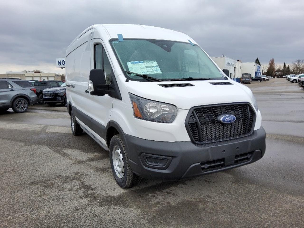 2025 Ford Transit Cargo Van Photo2