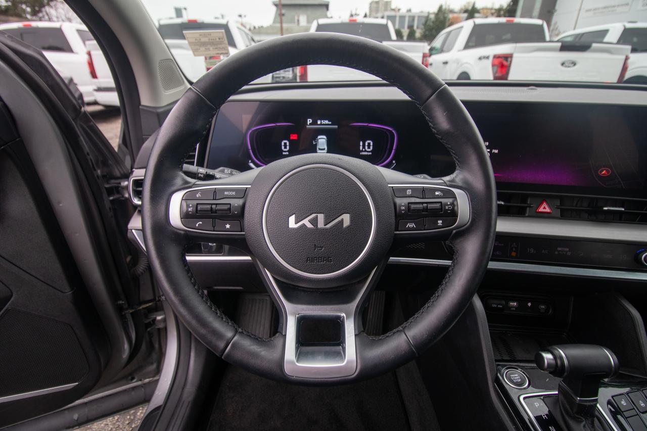 2023 Kia Sportage EX Photo5