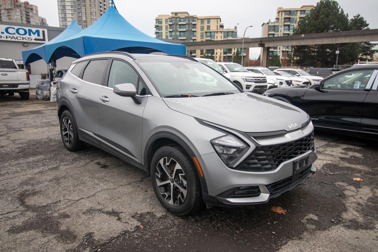 2023 Kia Sportage EX Photo5