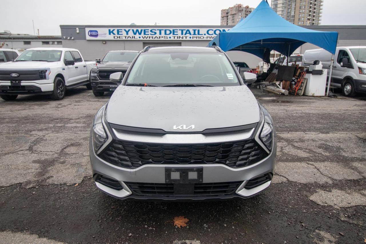 2023 Kia Sportage EX Photo5
