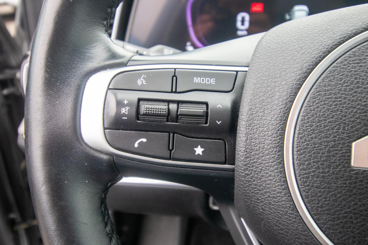 2023 Kia Sportage EX Photo5
