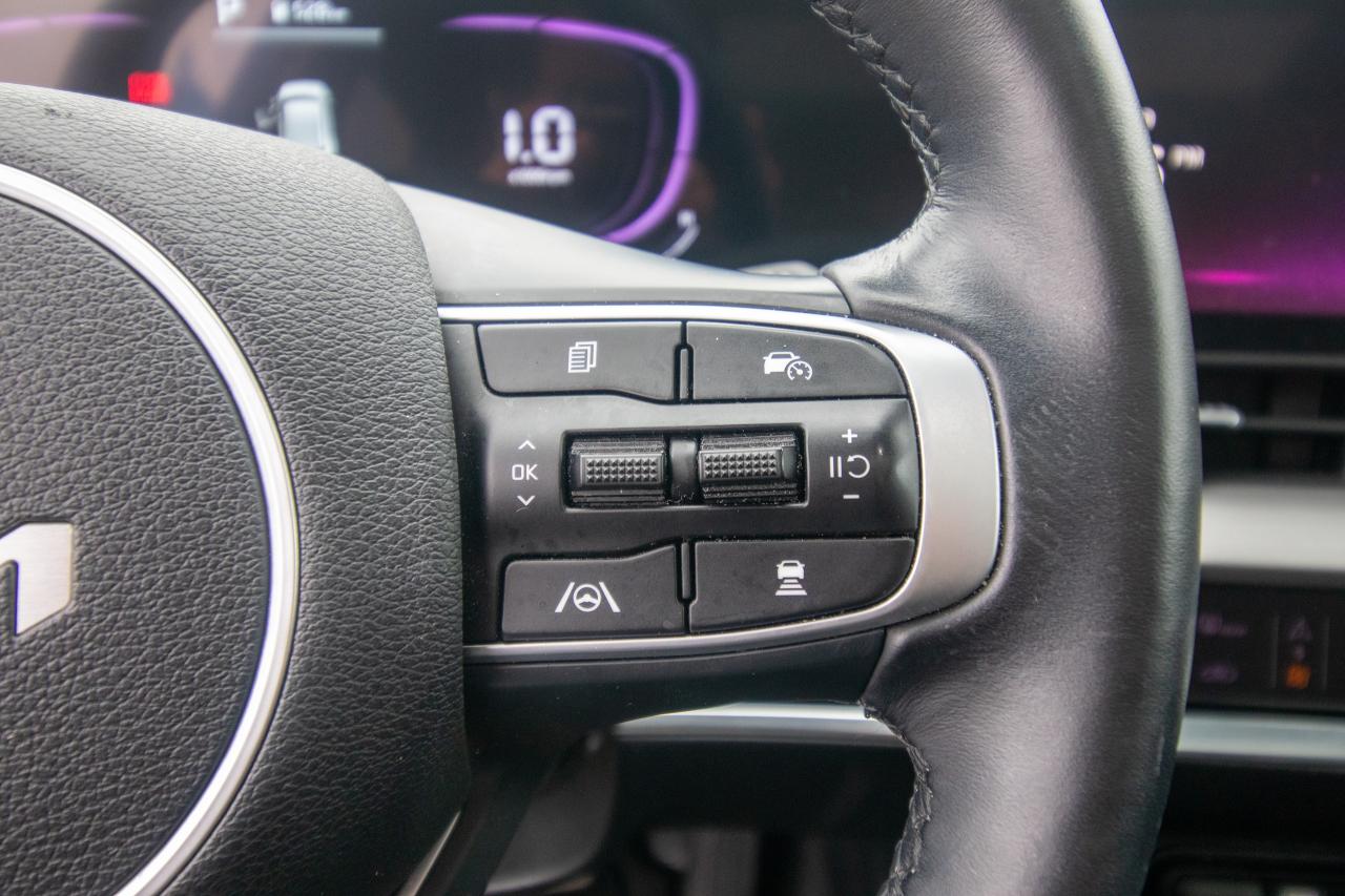 2023 Kia Sportage EX Photo5