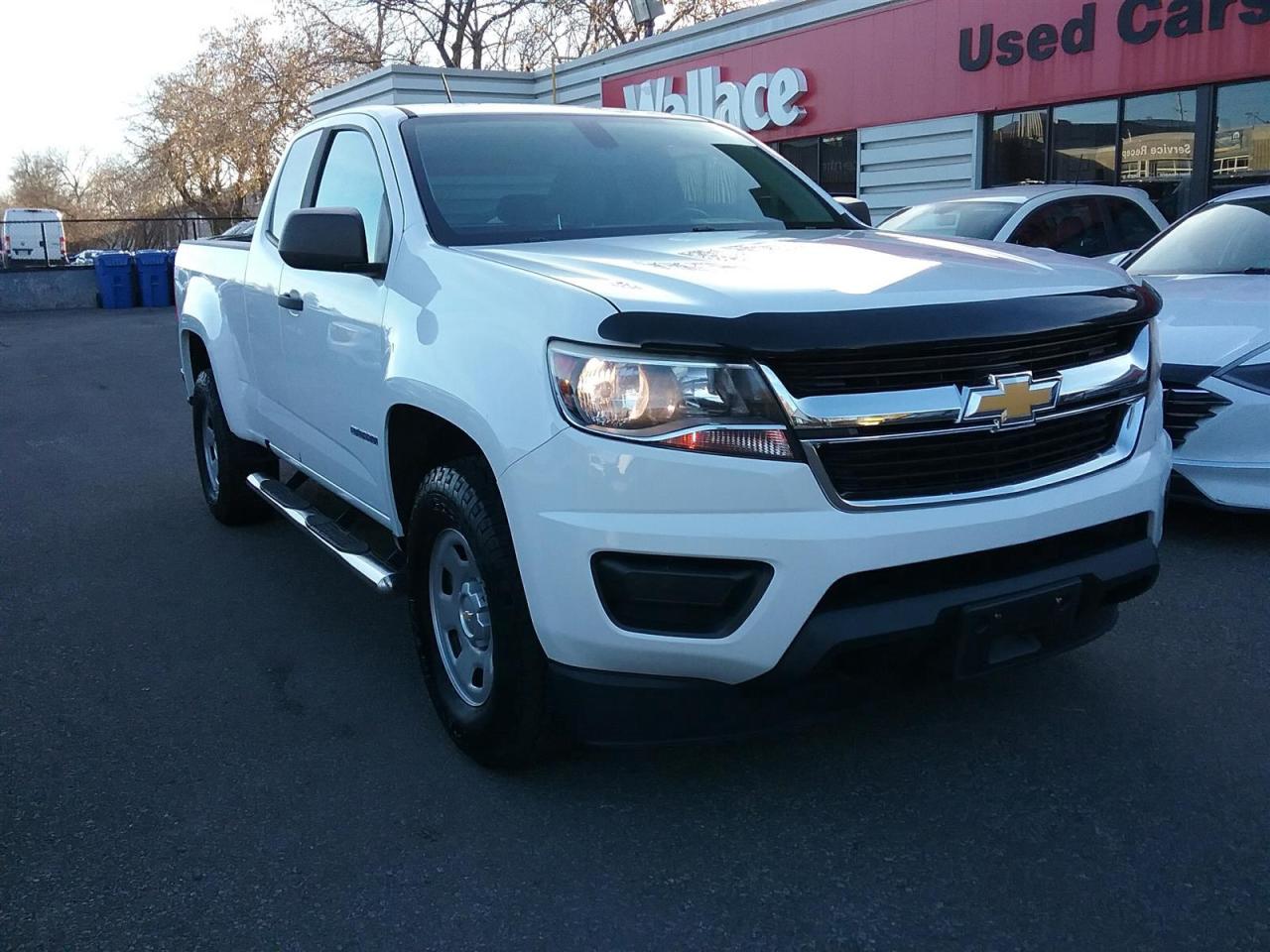 Used 2018 Chevrolet Colorado | Extended Cab | 2WD | 6 Speed Manual Transmission for sale in Ottawa, ON