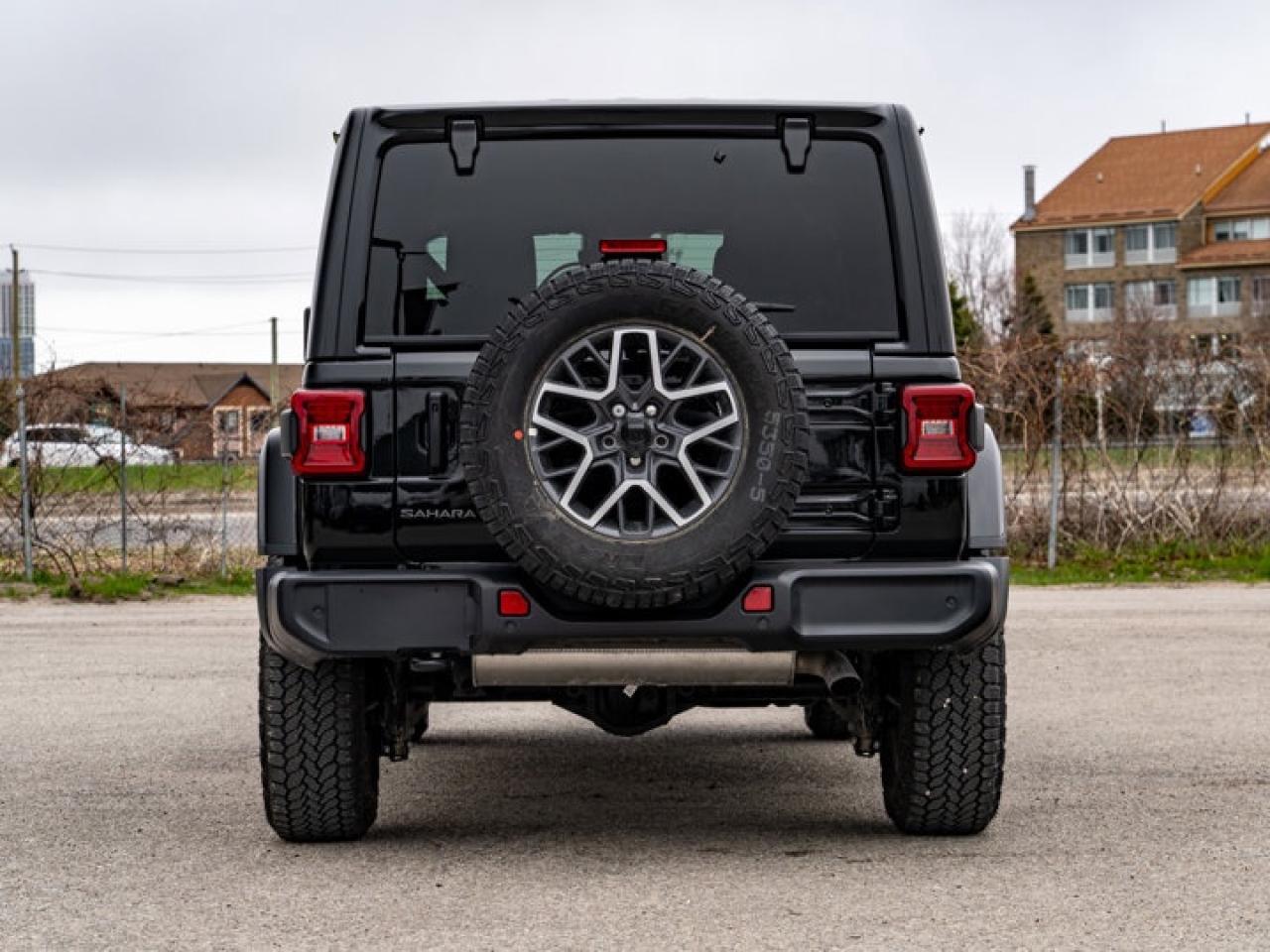 2025 Jeep Wrangler Sahara Photo