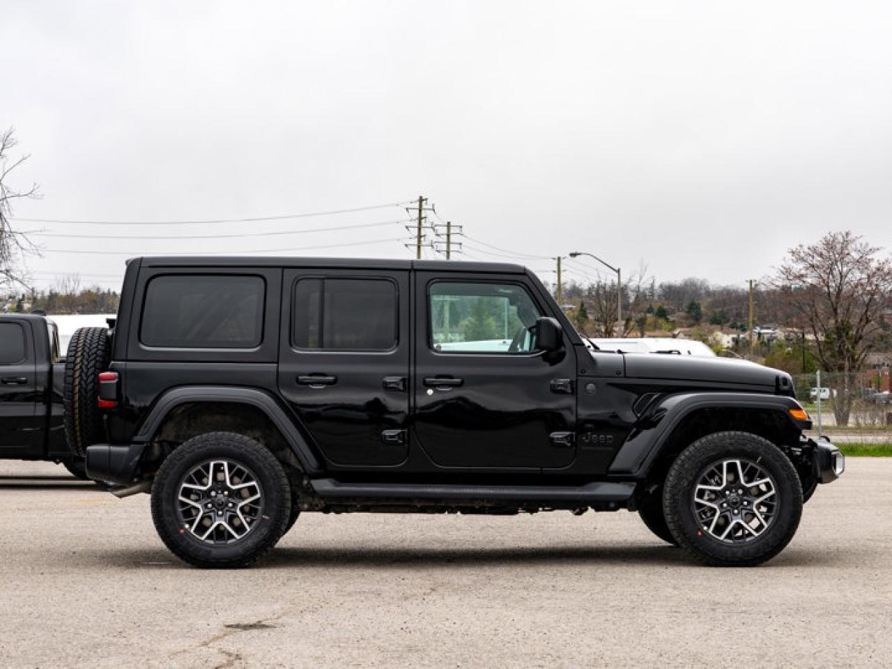 2025 Jeep Wrangler Sahara Photo