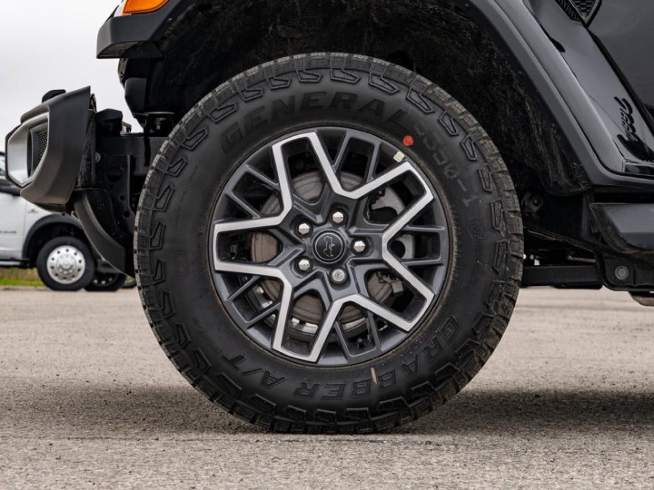 2025 Jeep Wrangler Sahara Photo