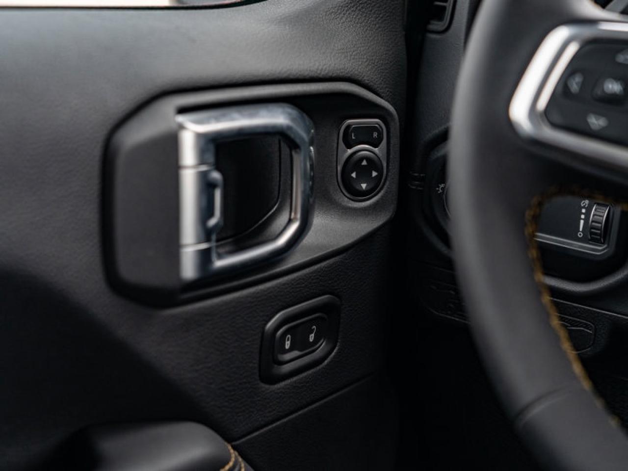 2025 Jeep Wrangler Sahara Photo