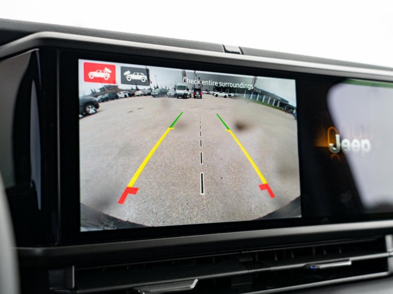 2025 Jeep Wrangler Sahara Photo