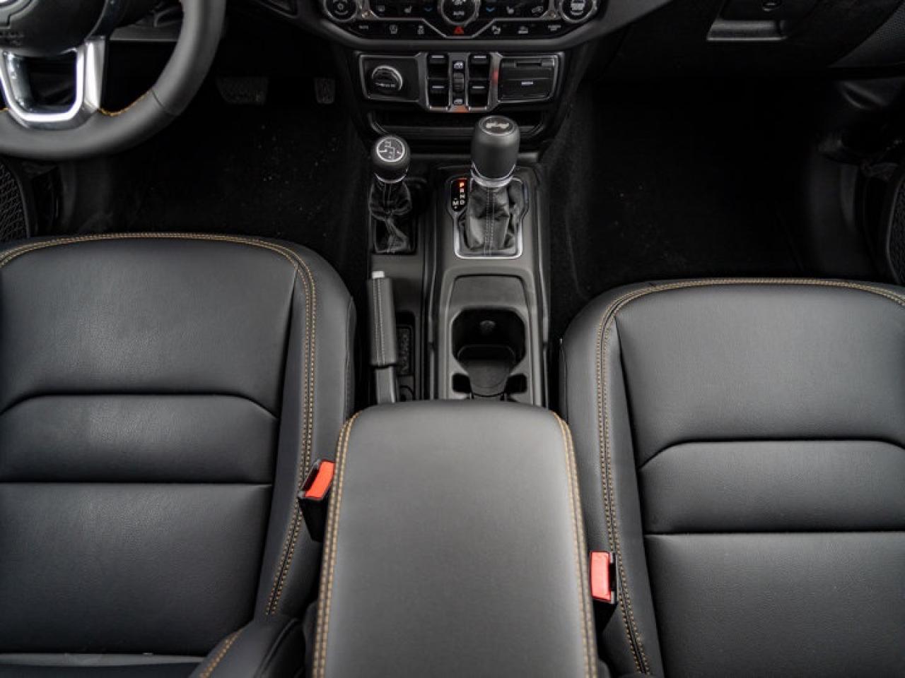 2025 Jeep Wrangler Sahara Photo