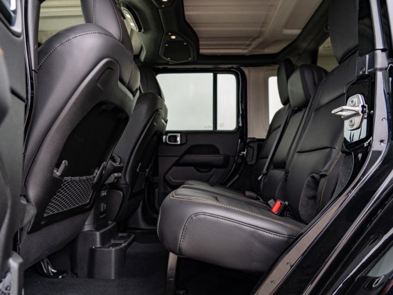 2025 Jeep Wrangler Sahara Photo