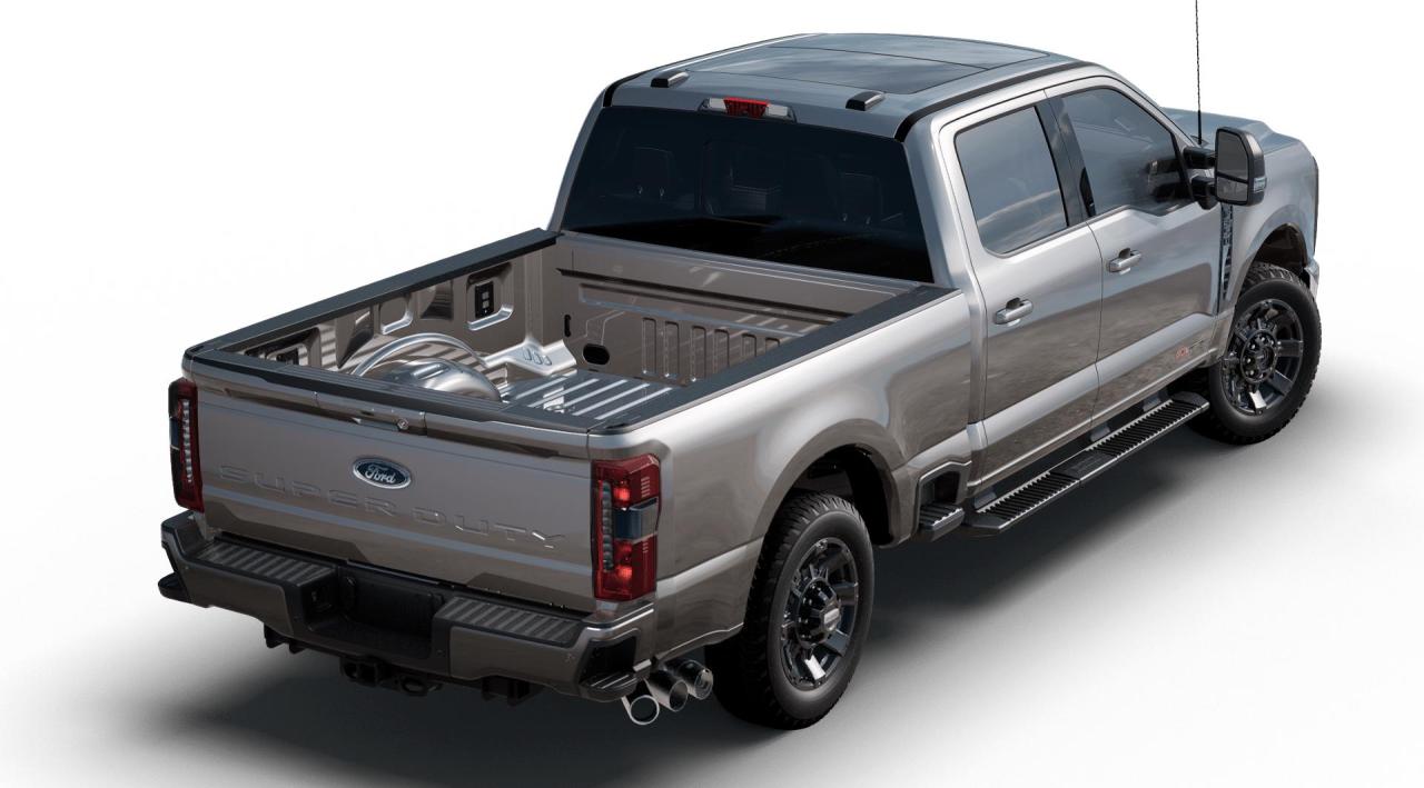 2024 Ford F-350 XLT Photo2