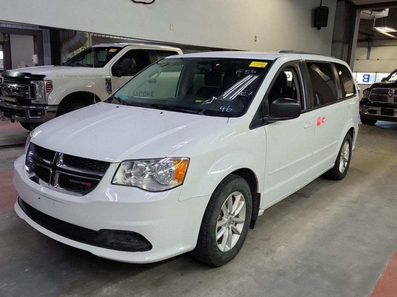 Used 2017 Dodge Grand Caravan SXT FWD *LOCAL* *DVD PLAYER* *POWER DOORS AND TAILGATE* for sale in Winnipeg, MB