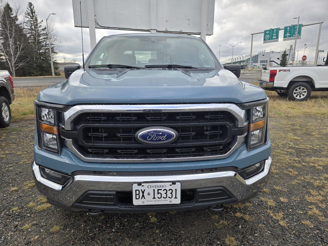 2023 Ford F-150 XLT  SUPERCREW - Photo #2