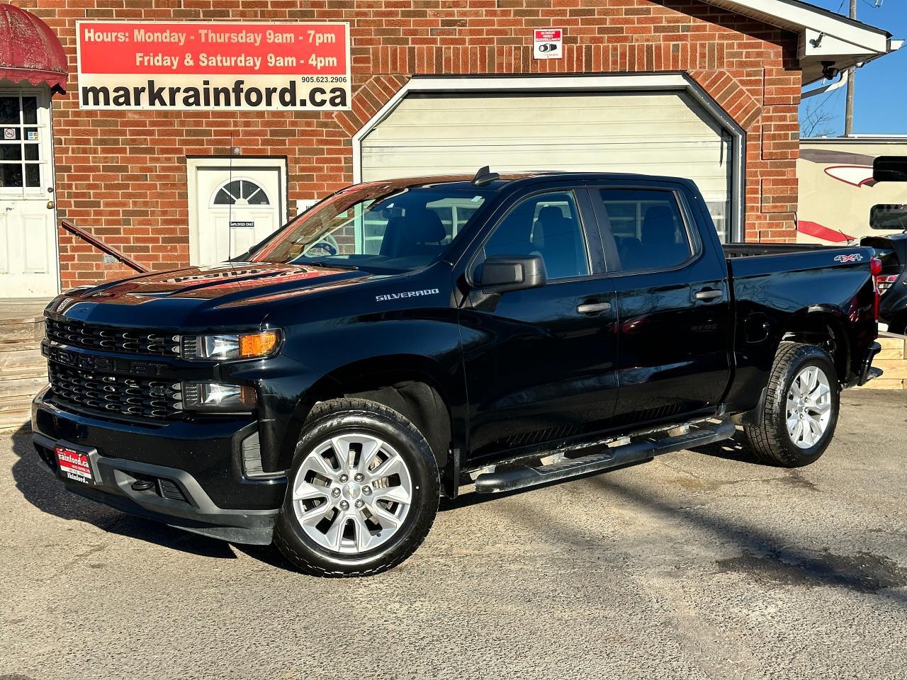 Used 2020 Chevrolet Silverado 1500 Custom Crew 4x4 CarPlay XM WiFi Backup Cam Alloys for sale in Bowmanville, ON