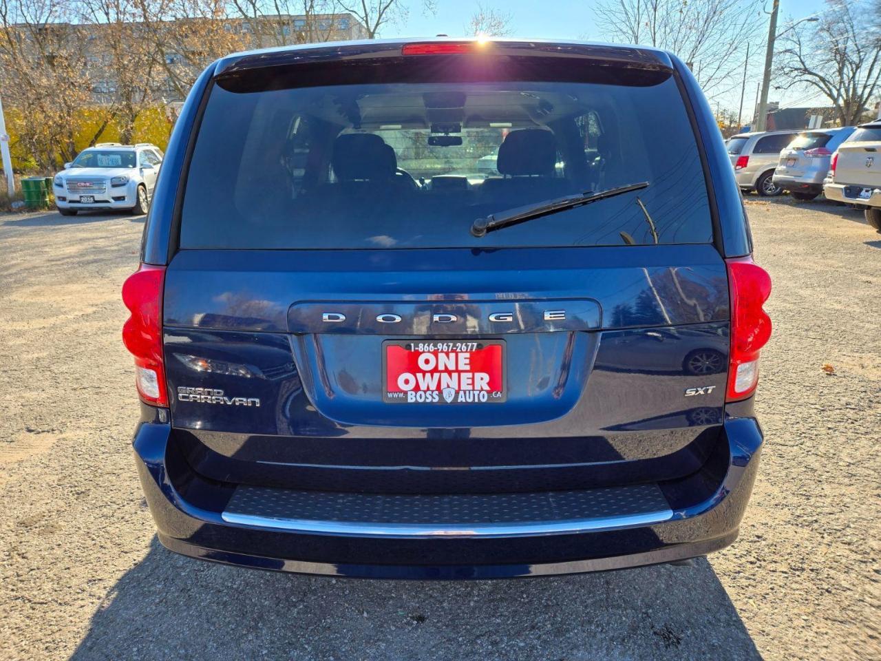 2017 Dodge Grand Caravan SXT Photo