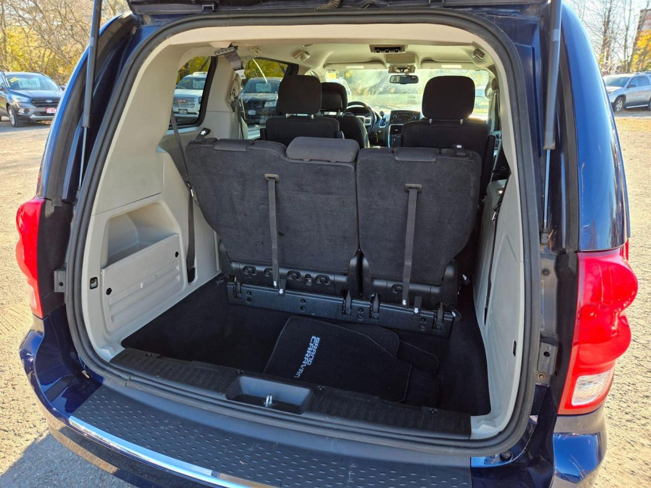 2017 Dodge Grand Caravan SXT Photo