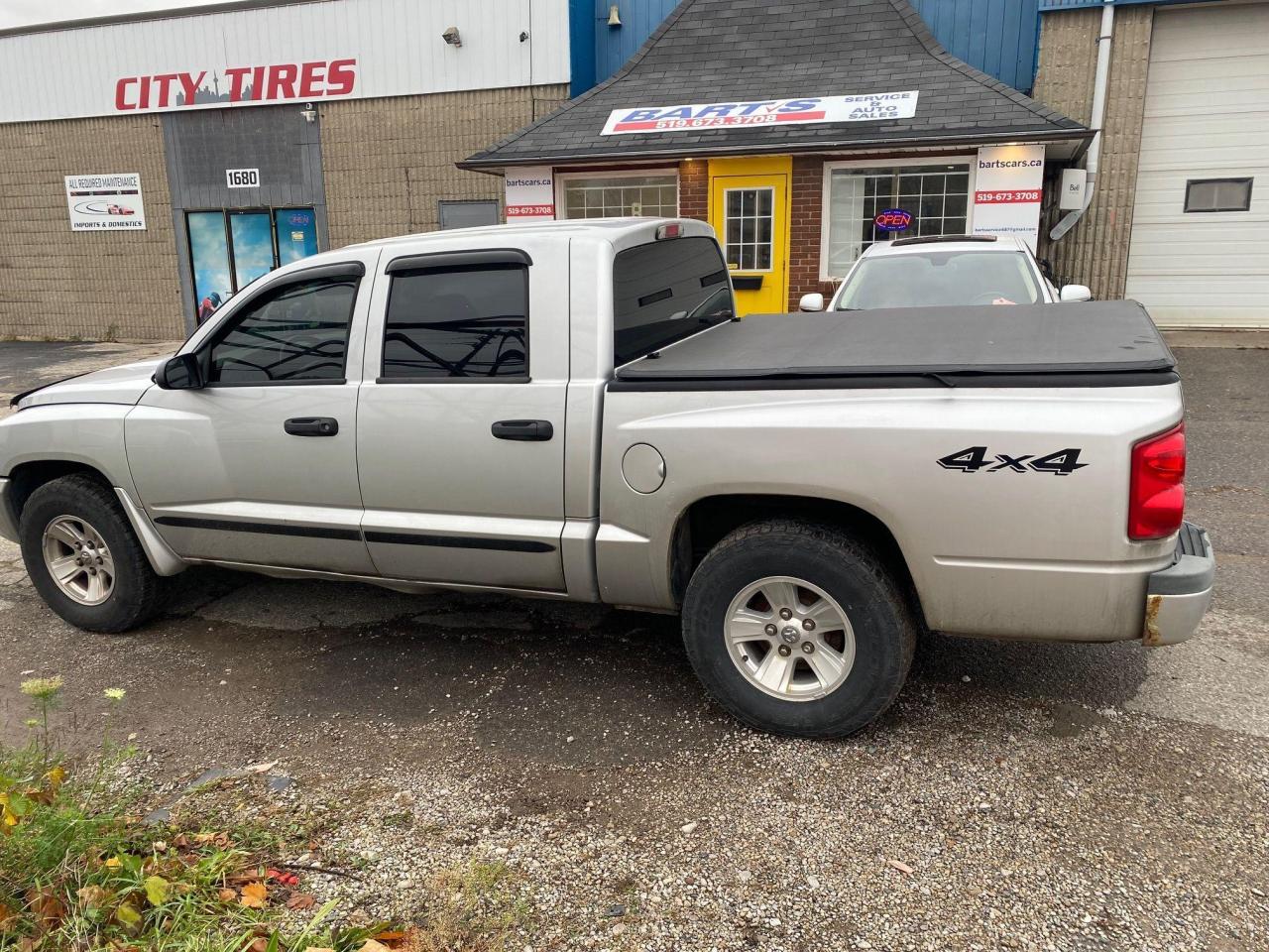 Used 2007 Dodge Dakota SLT 4WD Quad Cab 131.3