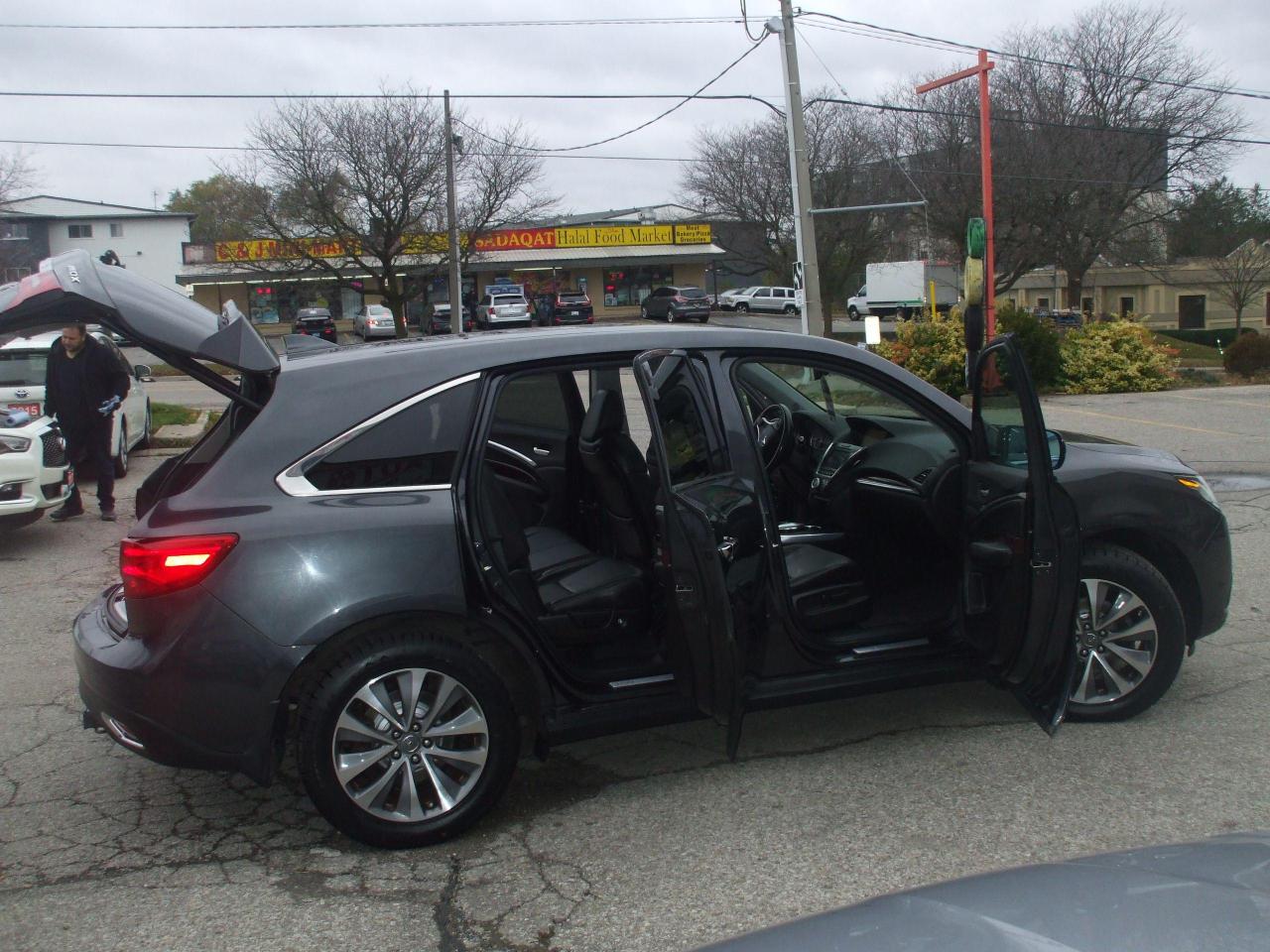 2016 Acura MDX Nav Pkg,AWD,7 Passengers,New Brakes & Winter Tires - Photo #22