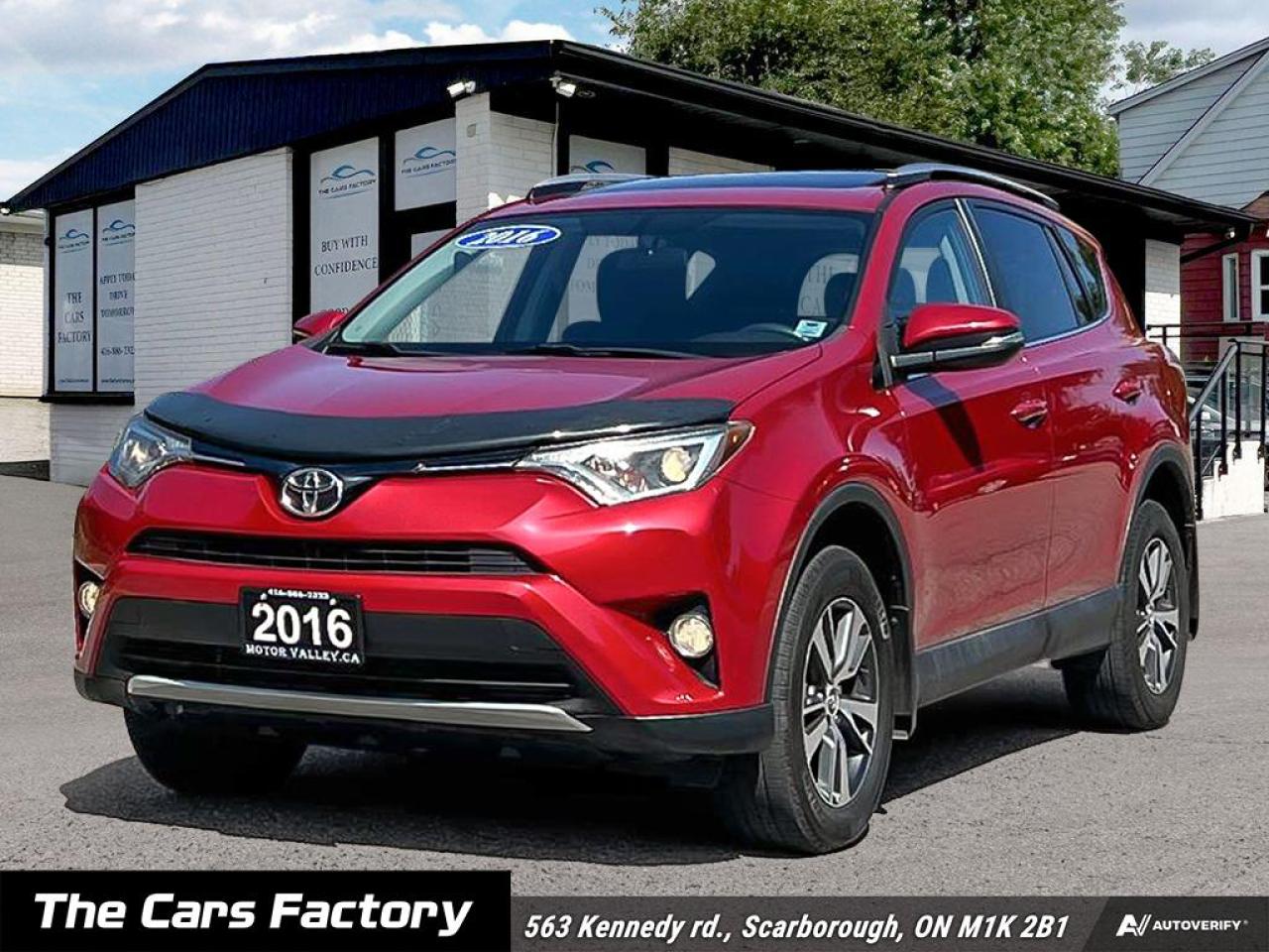 Used 2016 Toyota RAV4 XLE AWD Sunroof / Camera / No Accident! for sale in Scarborough, ON