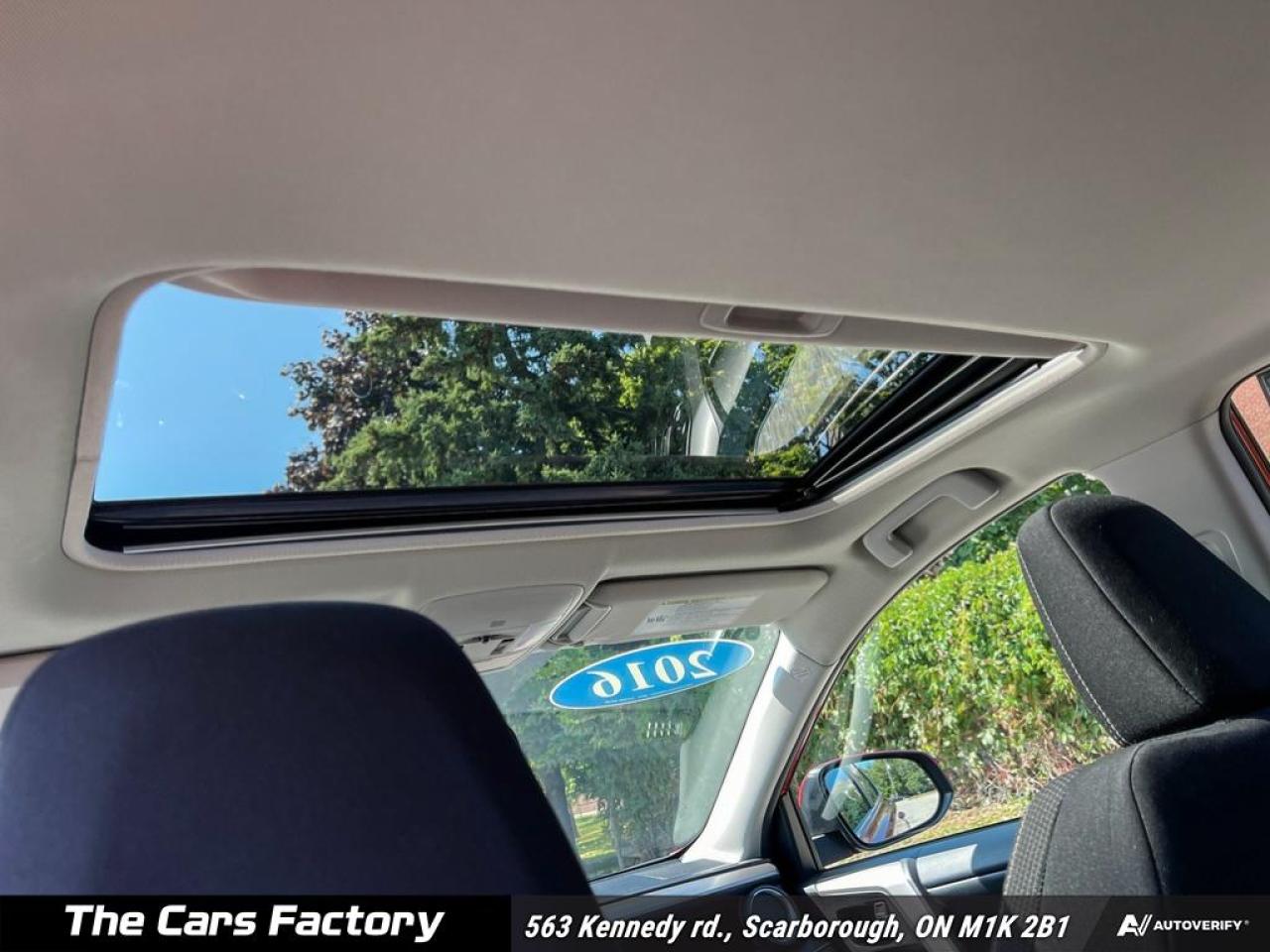 2016 Toyota RAV4 XLE AWD Sunroof / Camera / No Accident! - Photo #20