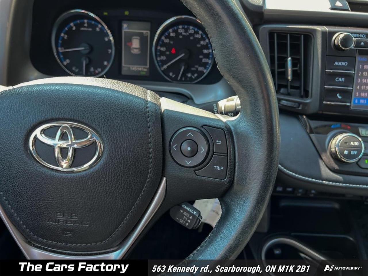 2016 Toyota RAV4 XLE AWD Sunroof / Camera / No Accident! - Photo #13