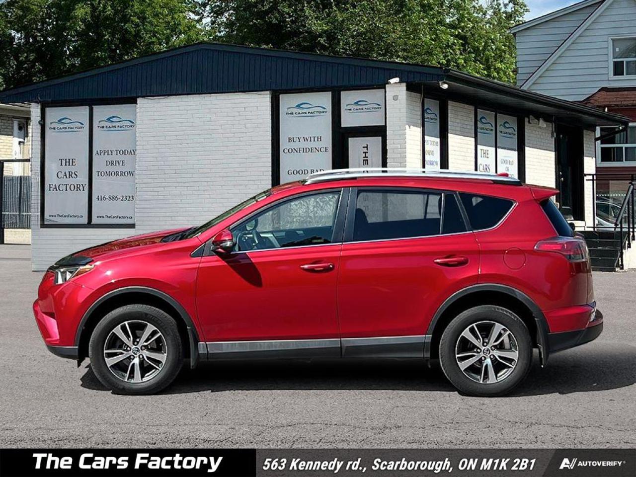 2016 Toyota RAV4 XLE AWD Sunroof / Camera / No Accident! - Photo #3