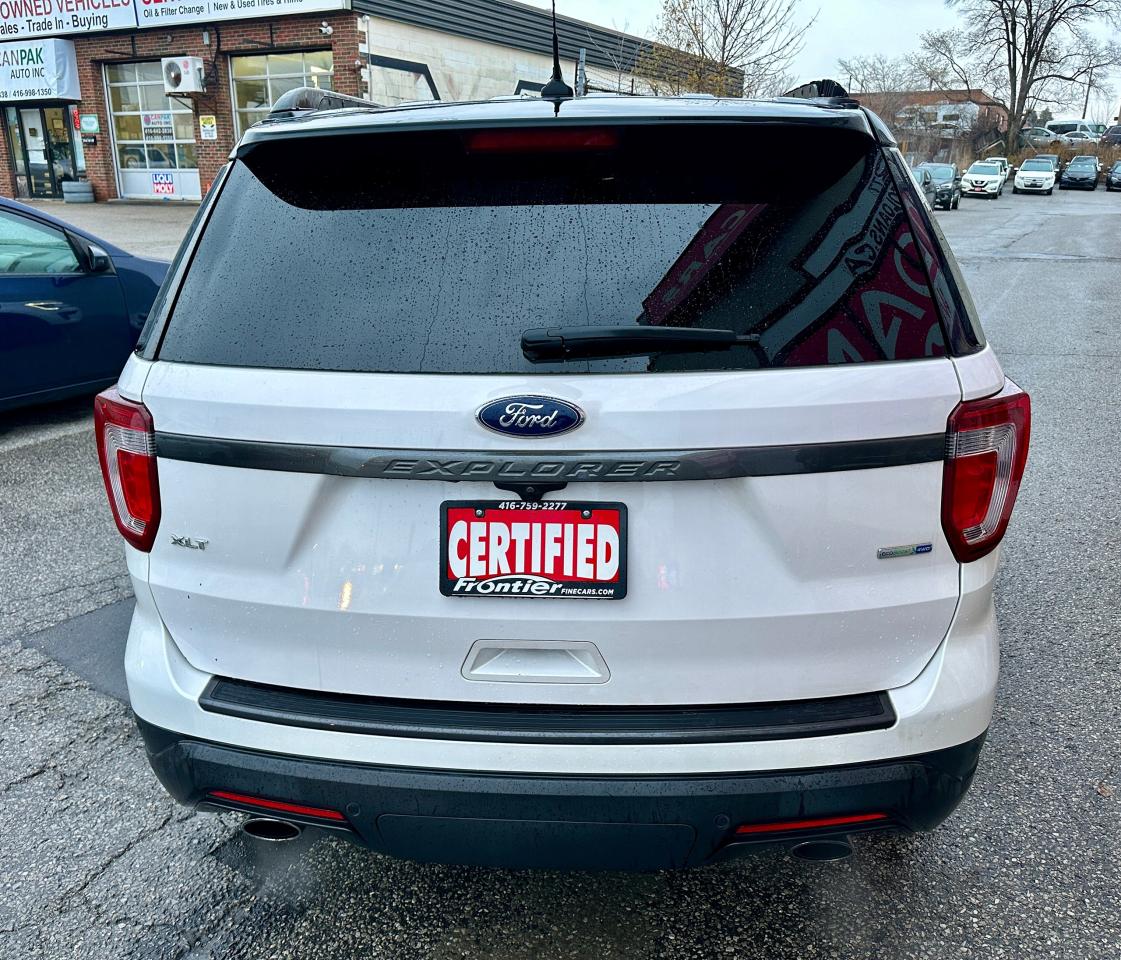 2019 Ford Explorer XLT 4WD Photo3