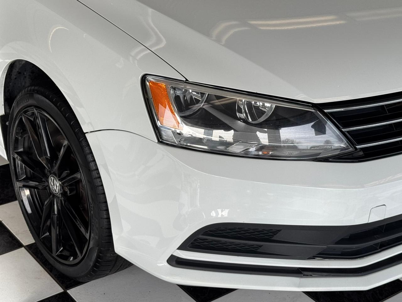2017 Volkswagen Jetta Trendline+Tinted+ApplePlay+One Owner! CLEAN CARFAX Photo36