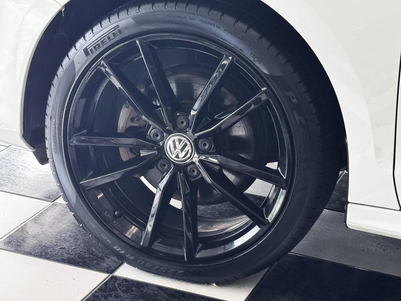 2017 Volkswagen Jetta Trendline+Tinted+ApplePlay+One Owner! CLEAN CARFAX Photo52