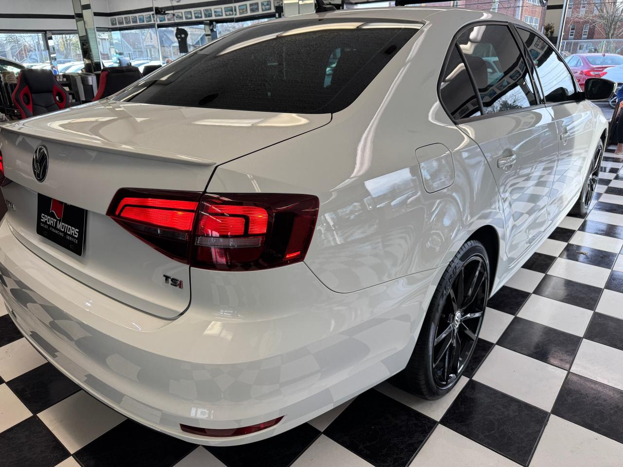 2017 Volkswagen Jetta Trendline+Tinted+ApplePlay+One Owner! CLEAN CARFAX Photo39
