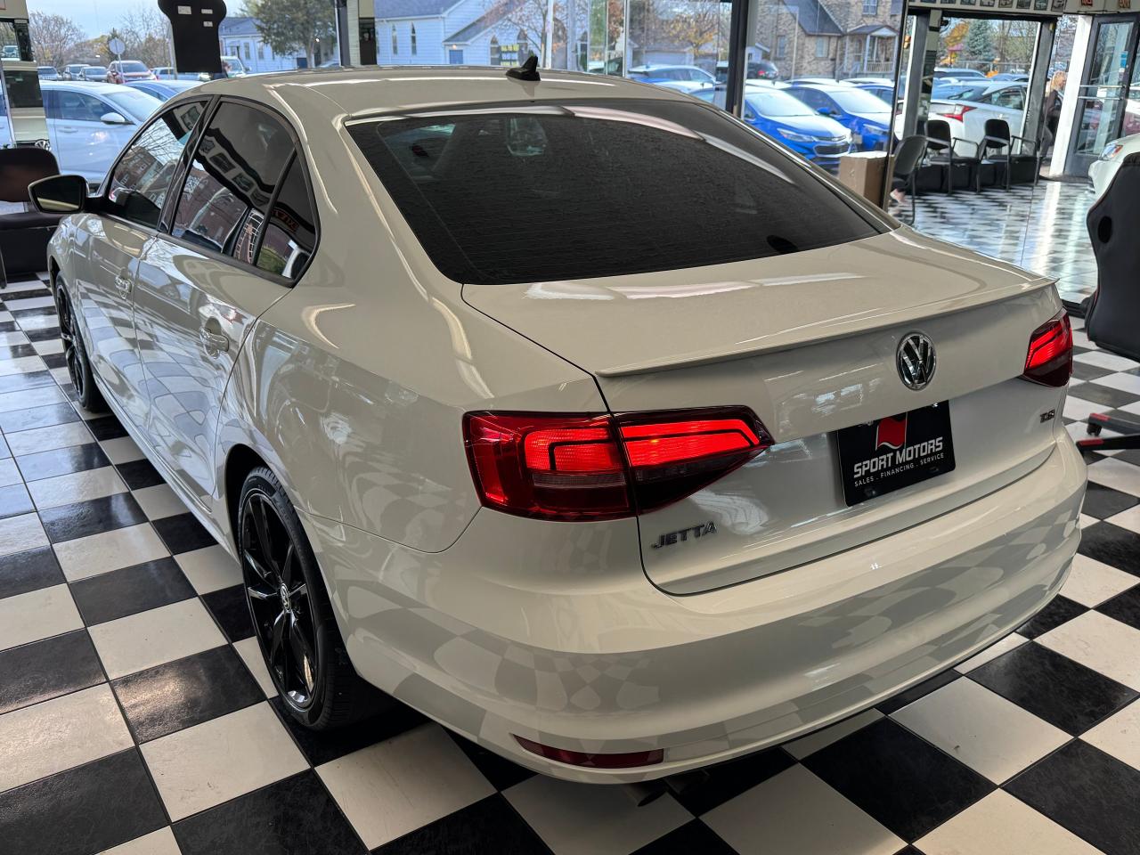 2017 Volkswagen Jetta Trendline+Tinted+ApplePlay+One Owner! CLEAN CARFAX - Photo #5