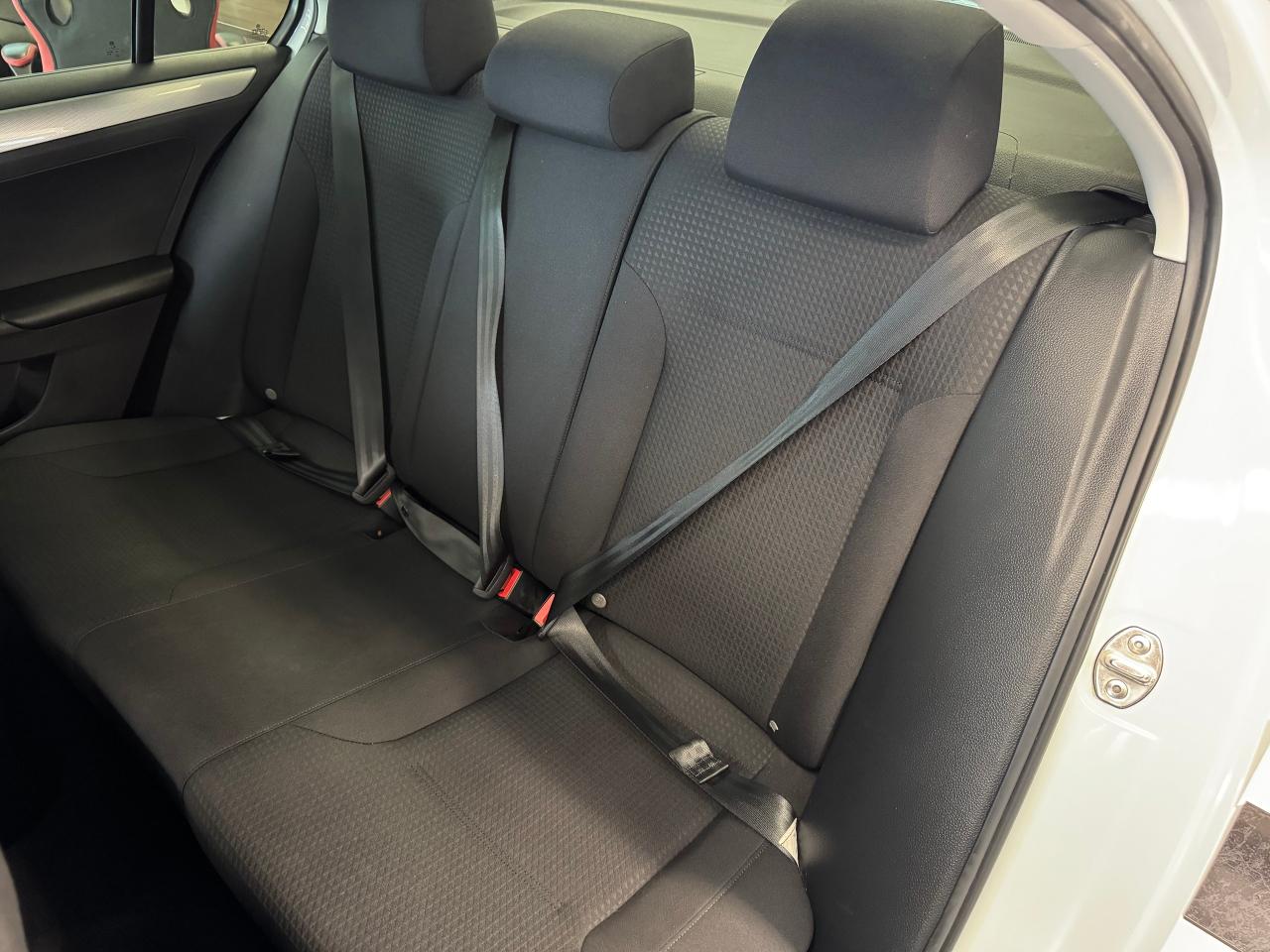 2017 Volkswagen Jetta Trendline+Tinted+ApplePlay+One Owner! CLEAN CARFAX - Photo #25