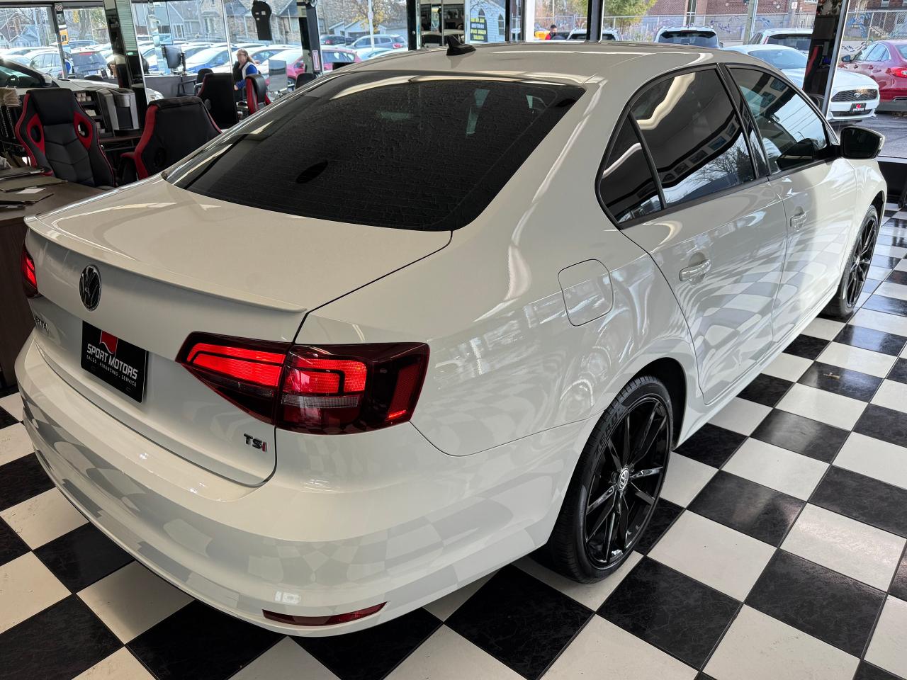 2017 Volkswagen Jetta Trendline+Tinted+ApplePlay+One Owner! CLEAN CARFAX - Photo #7