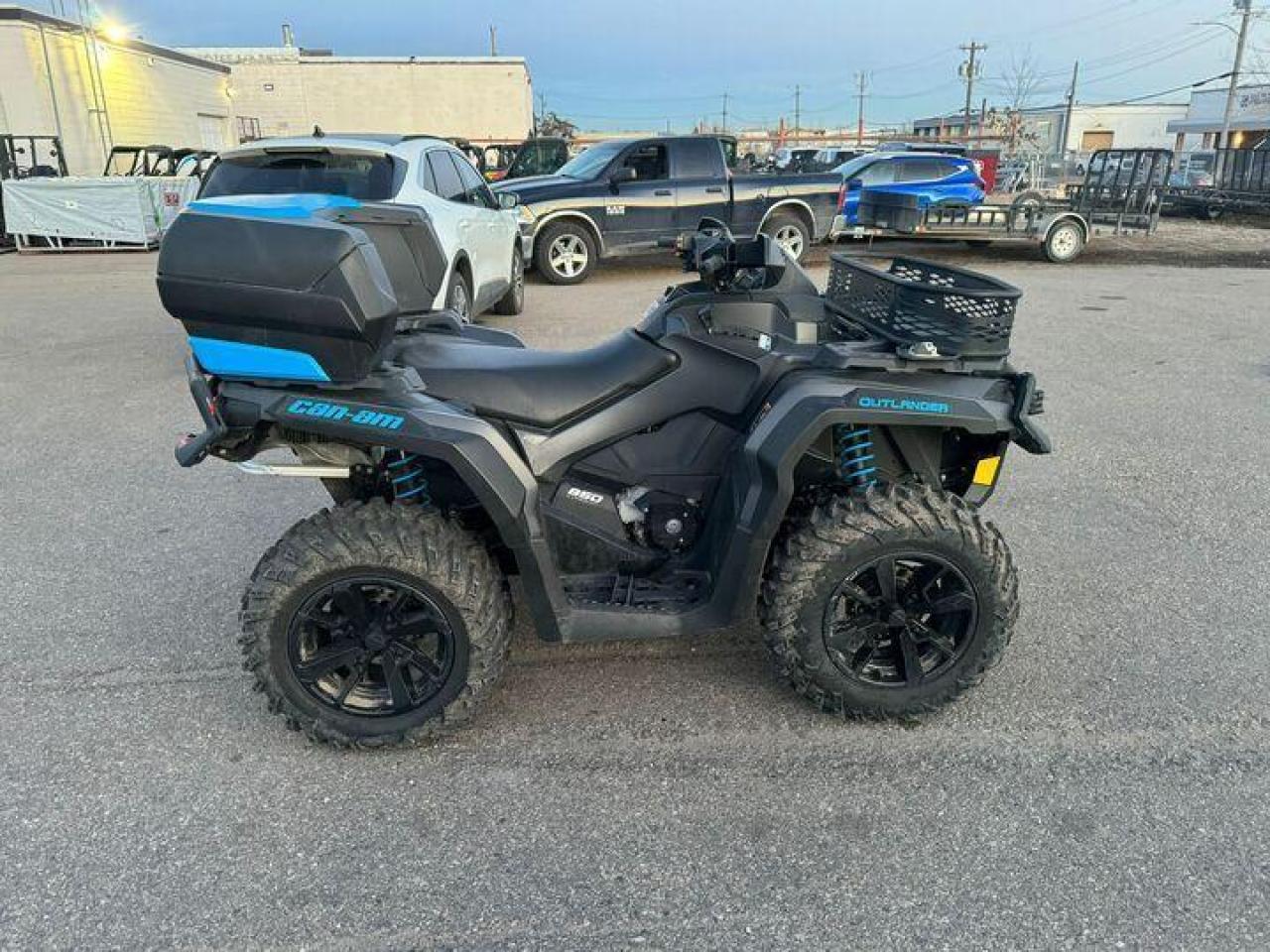 2021 Can-Am Outlander 850 XT $95 B/W - Photo #2