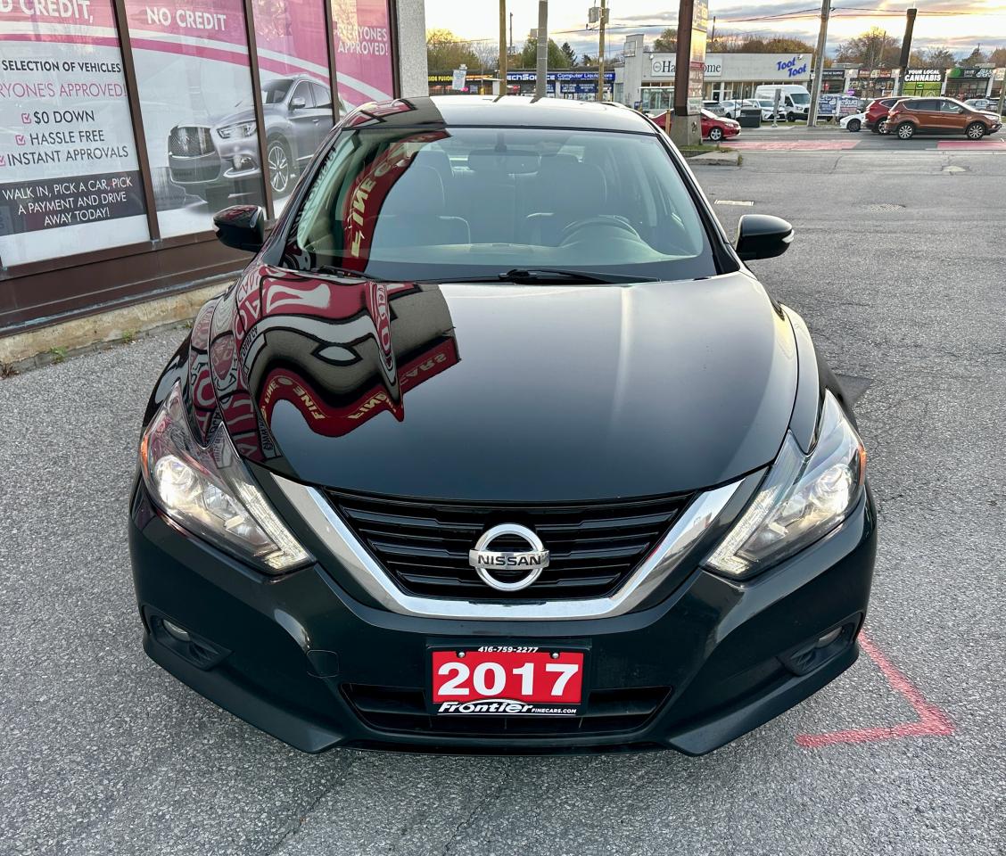 2017 Nissan Altima 3.5 SL Photo2