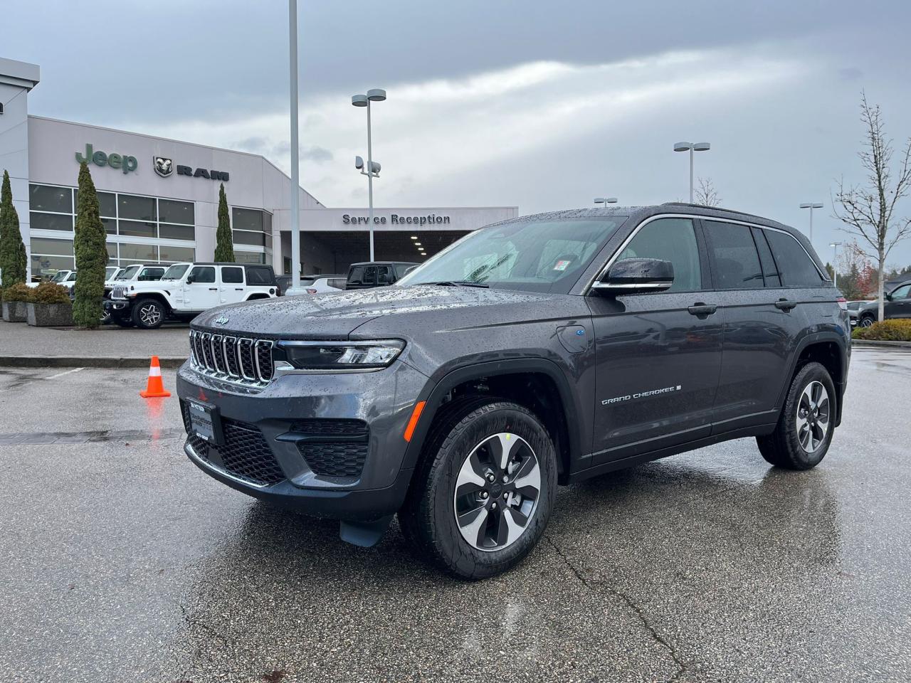 New 2025 Jeep Grand Cherokee 4xe Altitude for sale in Surrey, BC