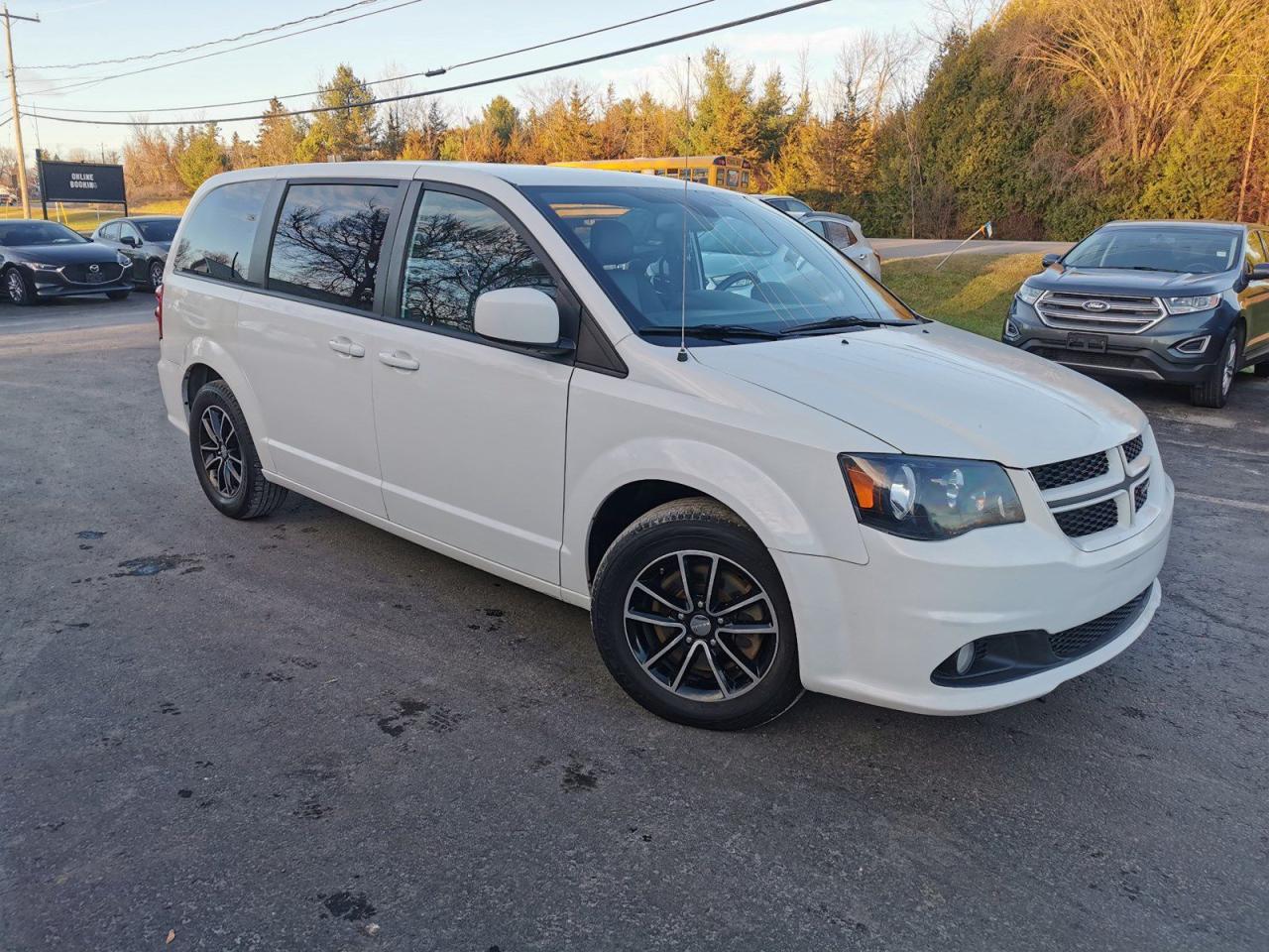 2018 Dodge Grand Caravan GT - Photo #3