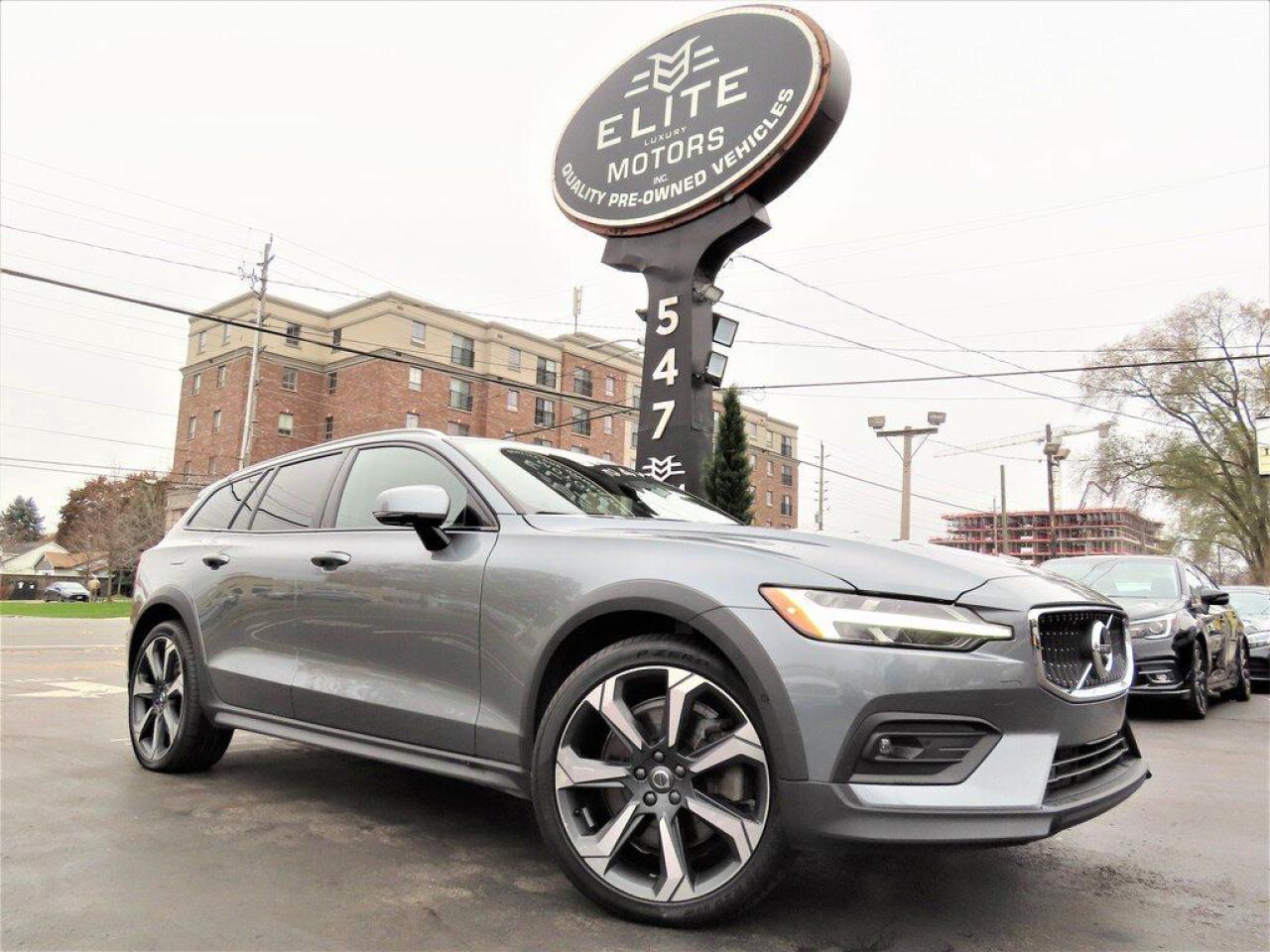 Used 2021 Volvo V60 Cross Country T5 AWD - Navigation System - Panorama Roof !!! for sale in Burlington, ON