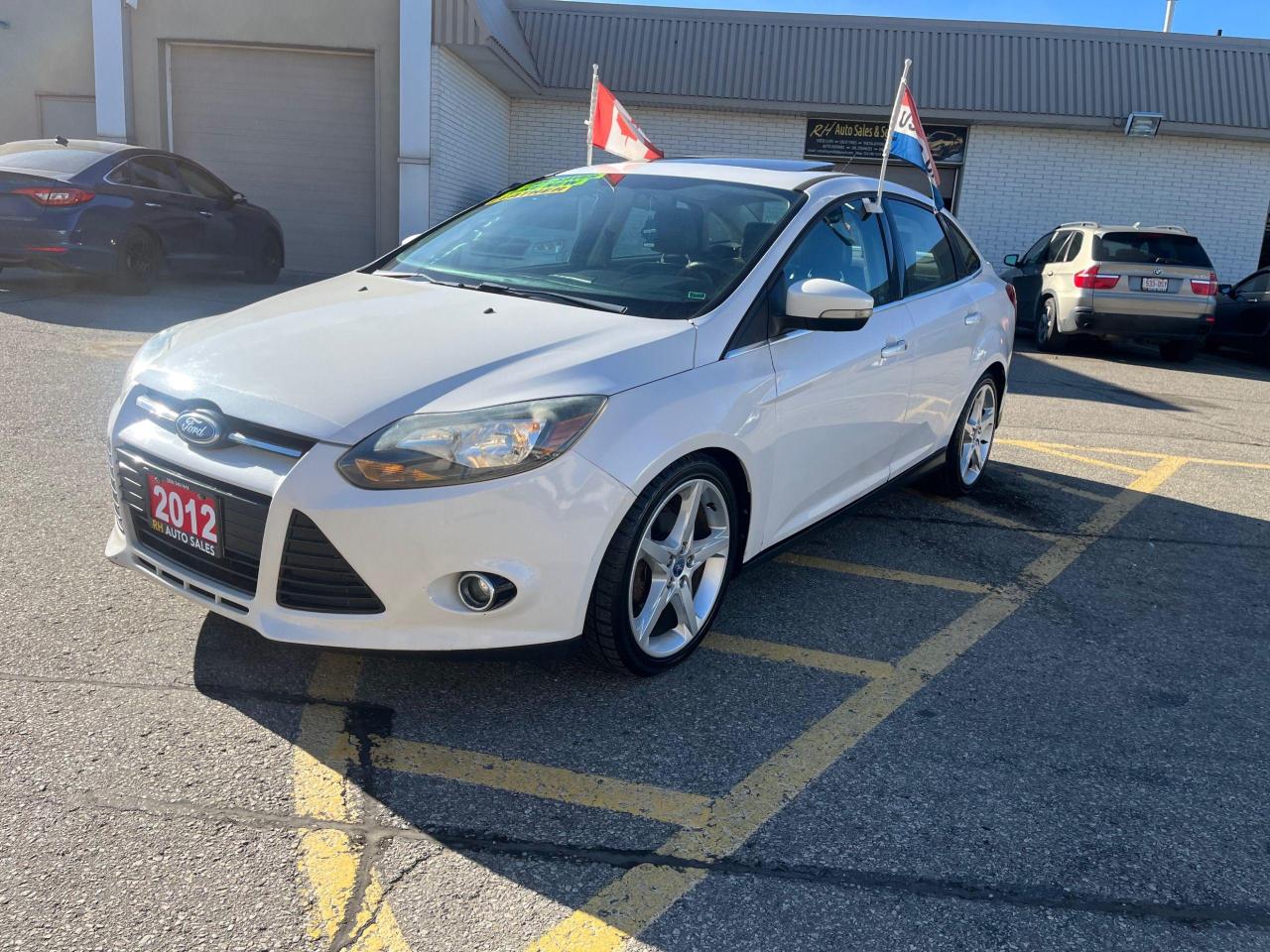 Used 2012 Ford Focus 4dr Sdn Titanium for sale in Breslau, ON