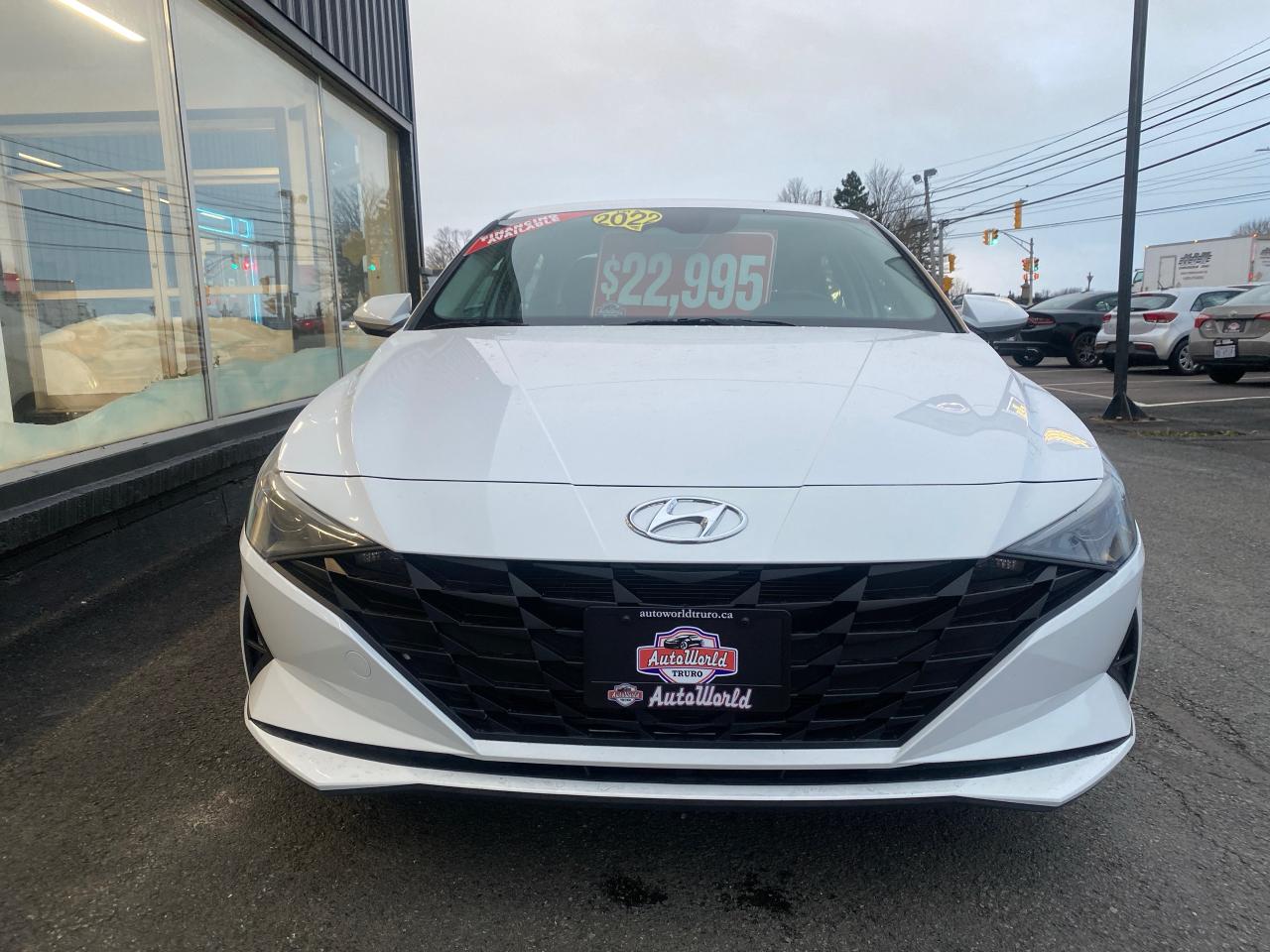 2022 Hyundai Elantra Preferred - Photo #6