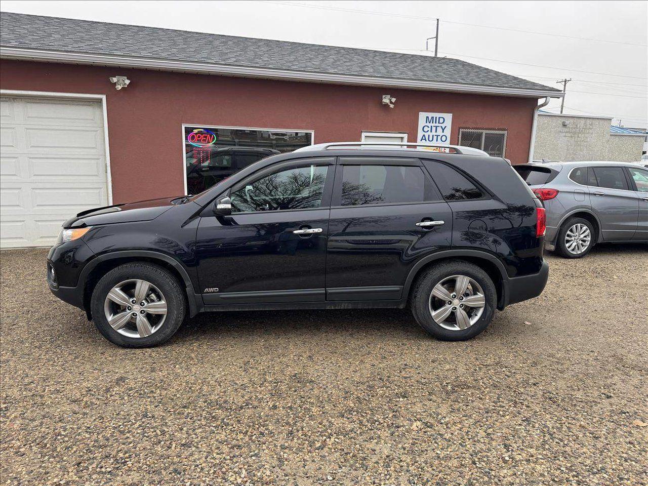 Used 2013 Kia Sorento EX V6 4WD for sale in Saskatoon, SK