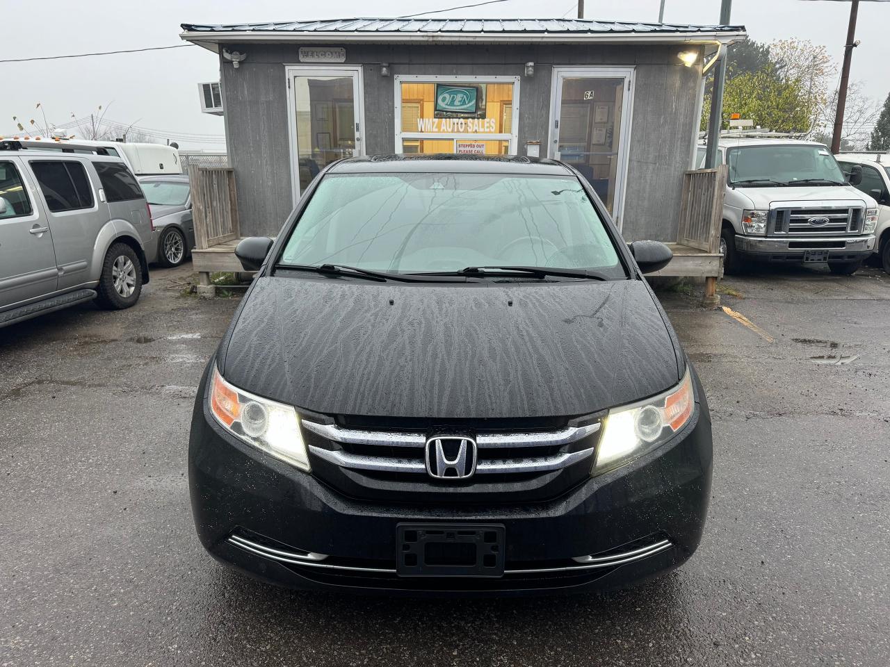 2016 Honda Odyssey EX-L Photo2