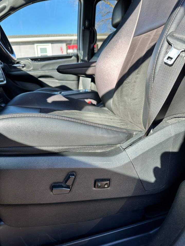 2019 Dodge Grand Caravan 35th Anniversary - Photo #9