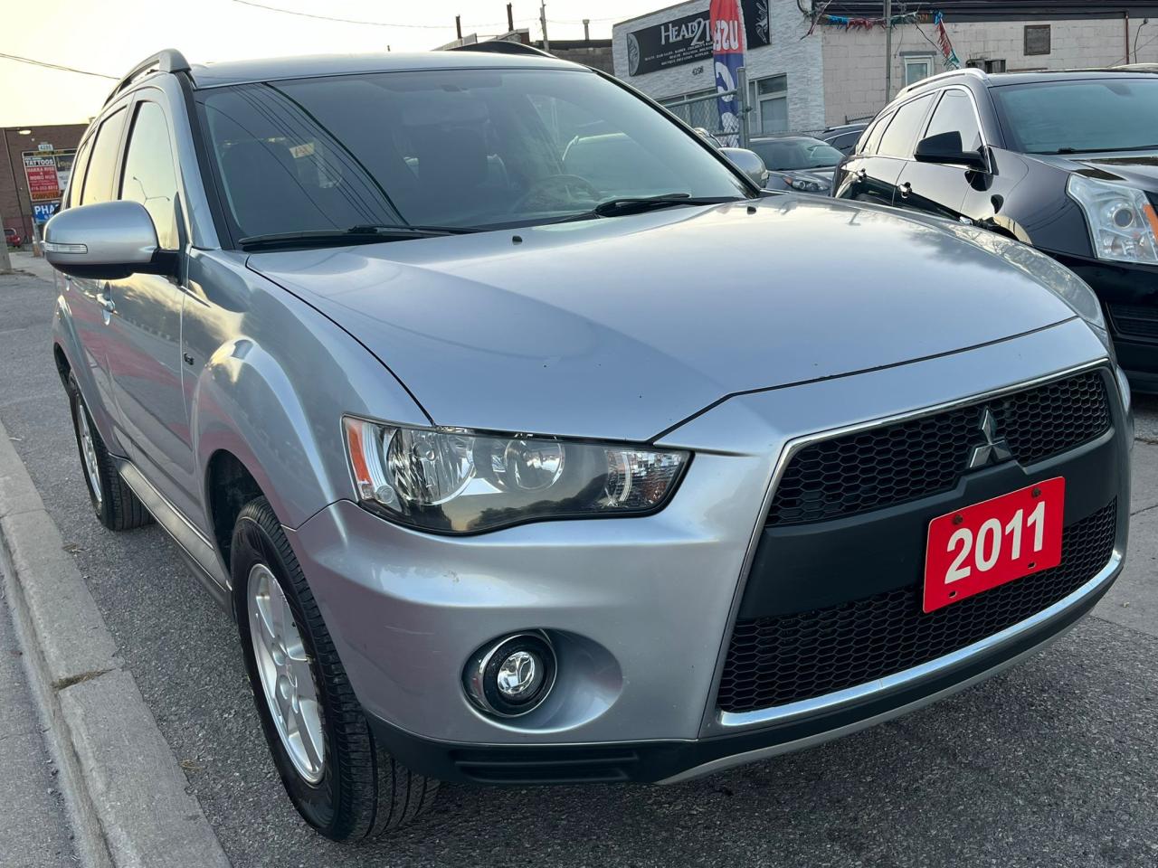 Used 2011 Mitsubishi Outlander LS - Alloys - AWD - Bluetooth - 7 Seats for sale in Scarborough, ON