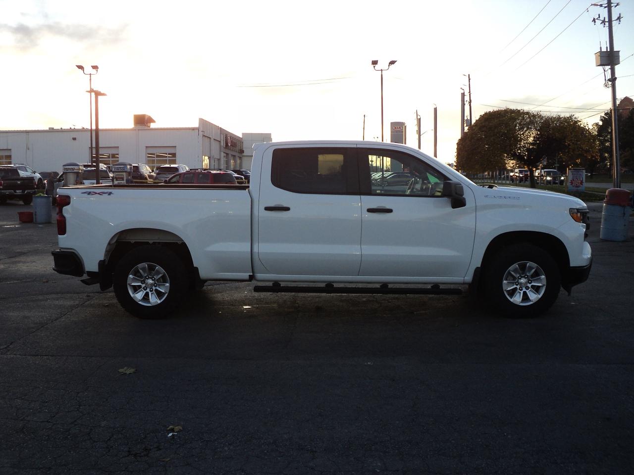 2022 Chevrolet Silverado 1500 WT CrewCab 4x4 2.7L4cylGas 6'7"Box BackUpCam - Photo #6