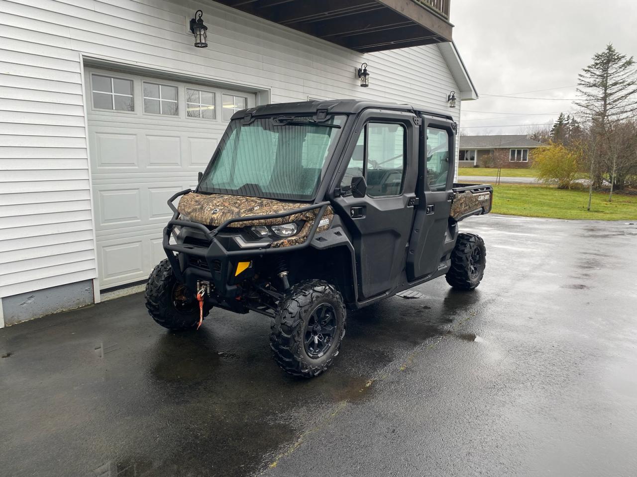 2022 Can-Am Defender HD10 