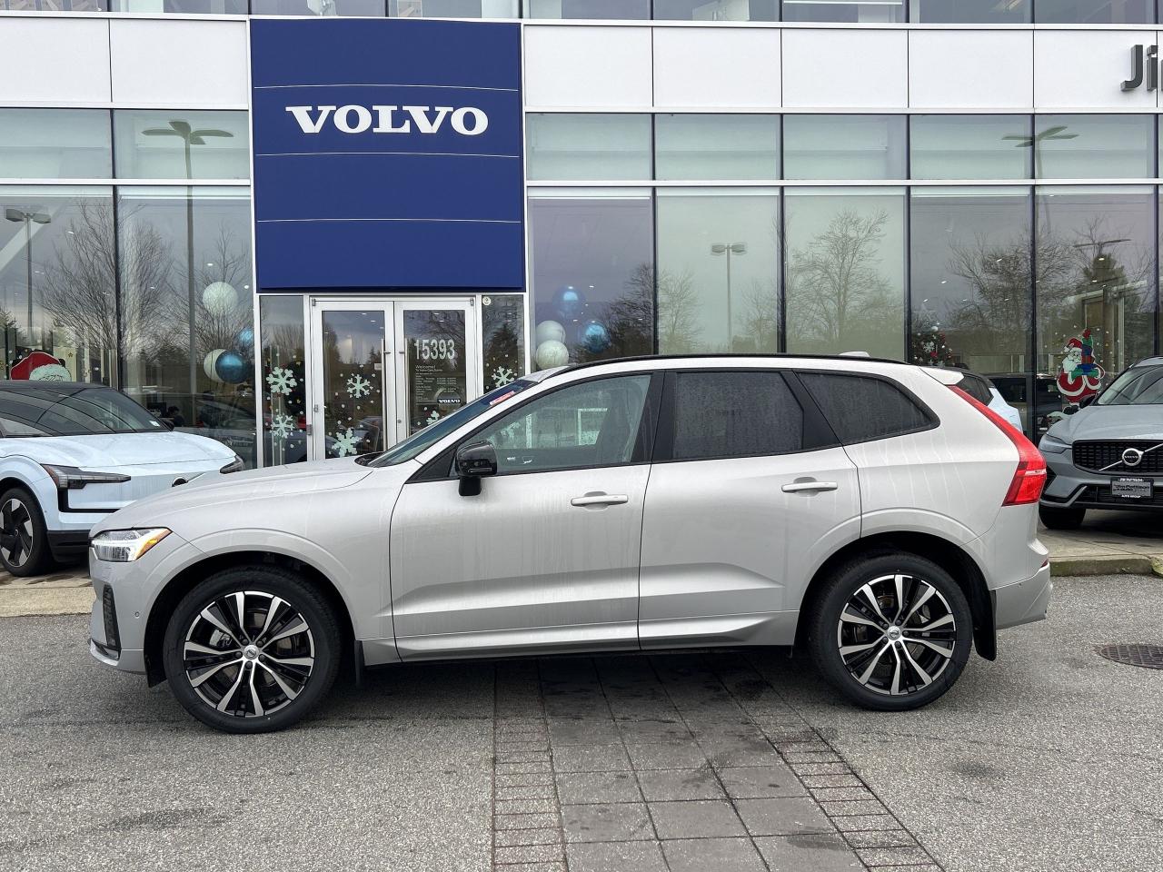 New 2025 Volvo XC60 B5 AWD Plus Dark Theme for sale in Surrey, BC