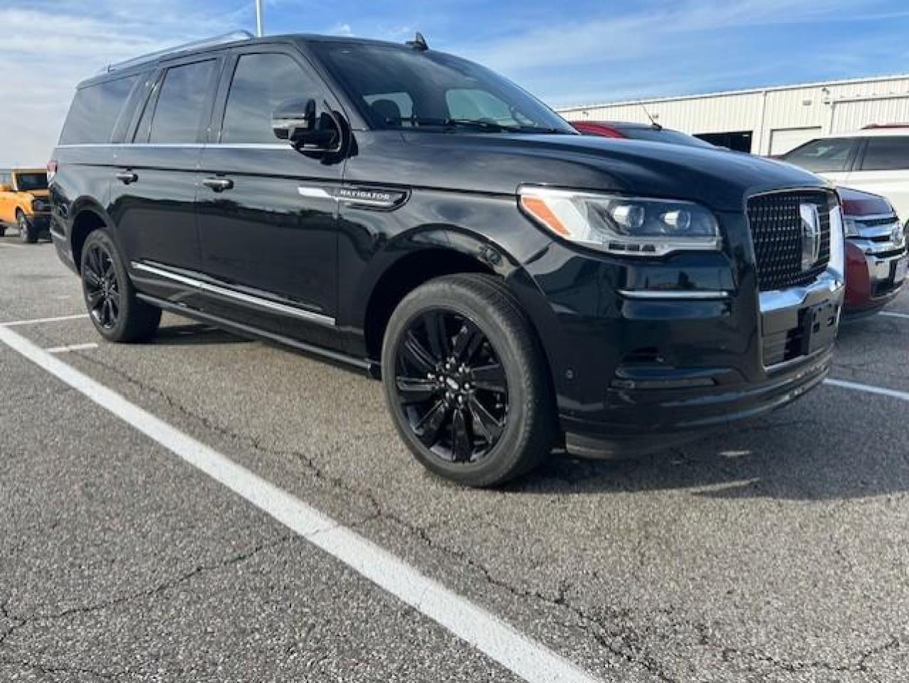 Used 2023 Lincoln Navigator Ultra 4x4 for sale in Watford, ON