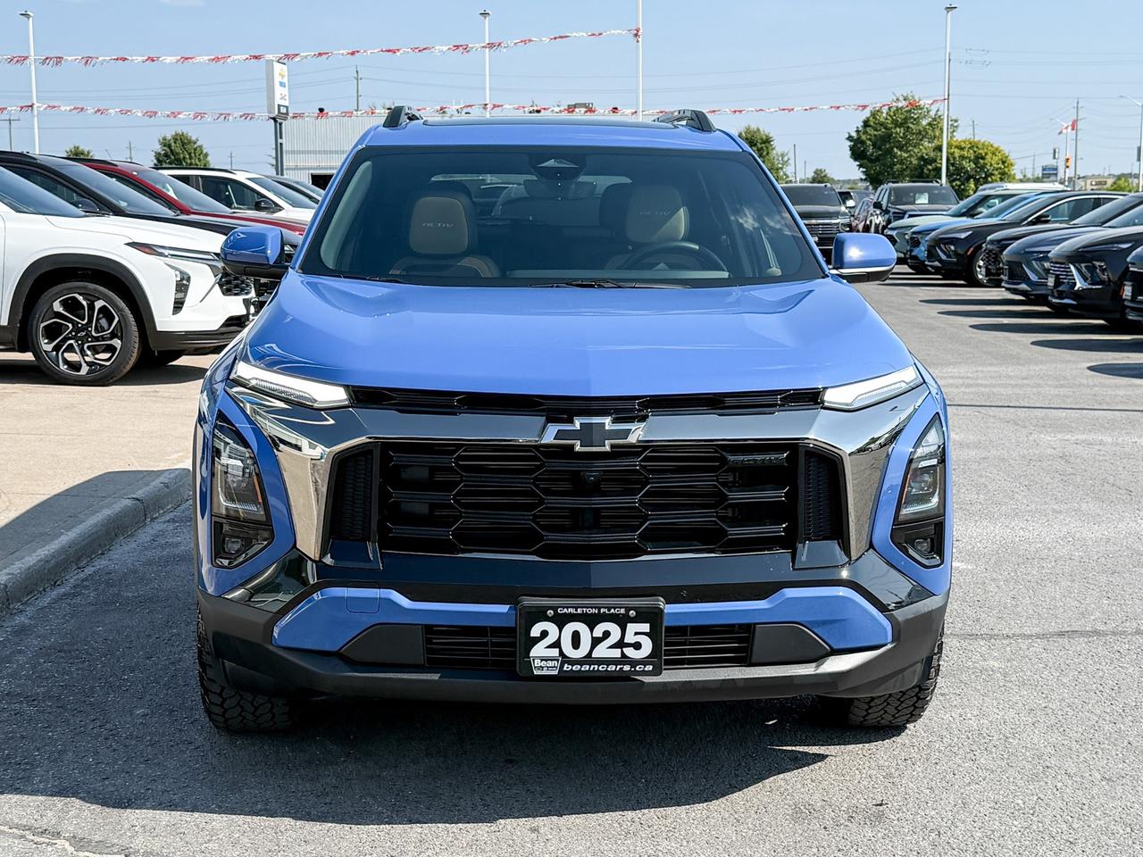 2025 Chevrolet Equinox ACTIV 1.5L 4CYL WITH REMOTE START/ENTRY, SUNROOF, HEATED SEATS, HEATED STEERING WHEEL, VENTILATED SEATS, POWER LIFTGATE, HD SURROUND VISION Photo